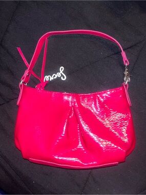 Pink Victoria’s secret handbag